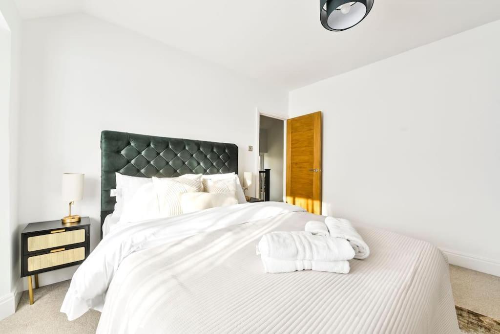 House With Garden Next Wembley Stadium Free Parking Appartamento