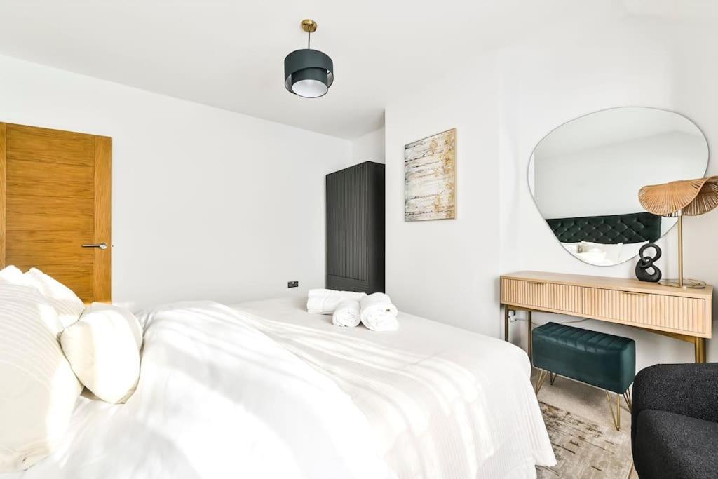 House With Garden Next Wembley Stadium Free Parking Appartamento Londra