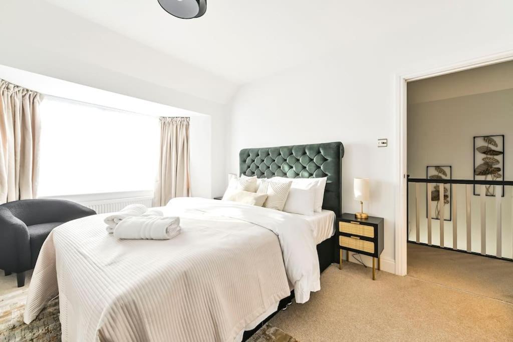 House With Garden Next Wembley Stadium Free Parking Appartamento Londra