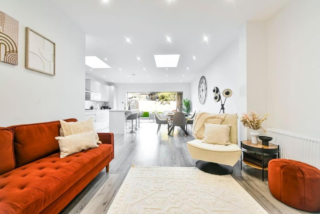 House With Garden Next Wembley Stadium Free Parking * Londra